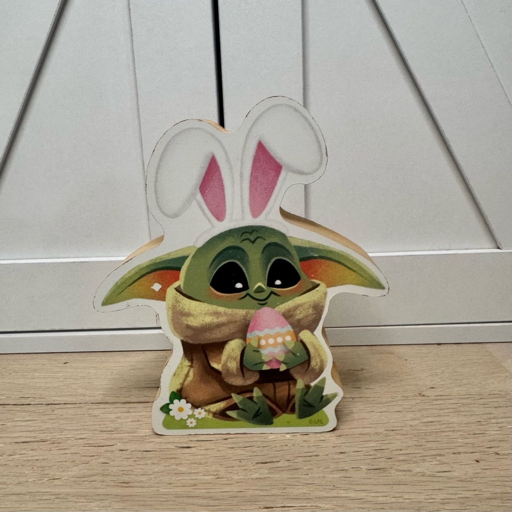Baby Yoda / Grogu Easter Bunny Wood Decor